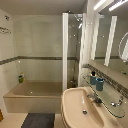 Patues - * Бенаске